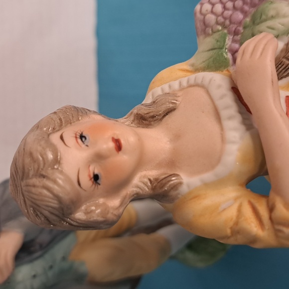 Vintage figurines couple - Picture 7 of 7